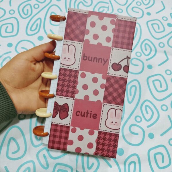 CUADERNO DE DISCOS A6 CUADROS - BUNNY CUTIE